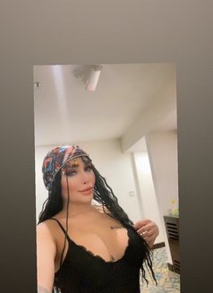 nahal Muscat - Acompañante in Muscat Photo 10 of 10