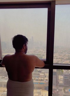 Nahsi Kilam - Acompañante masculino in Dubai Photo 3 of 4