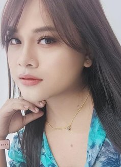 Naina - Transsexual escort in Guwahati Photo 3 of 5