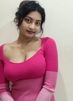 Naina Cam and real meet - escort in Hyderabad Photo 4 of 5