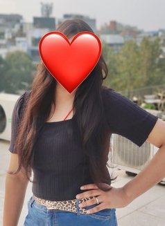 Naina Cam and Real Meet - escort in New Delhi Photo 2 of 4