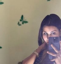 🦋⃟ᴠͥɪͣᴘͫ 🤍Naina Dikshit💙⃝🦋 - puta in Bangalore