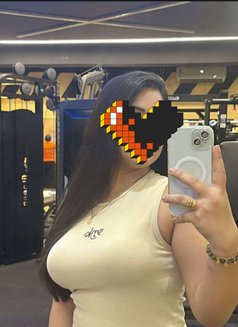 Anal Queen Meet and Cam Girl - puta in New Delhi Photo 2 of 8