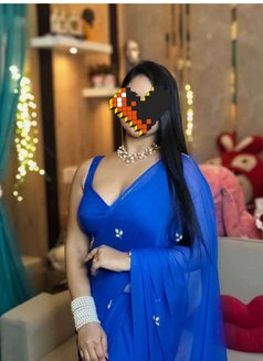 Anal Queen Meet and Cam Girl - puta in New Delhi Photo 4 of 8