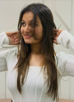 Naina - puta in Pune Photo 1 of 3