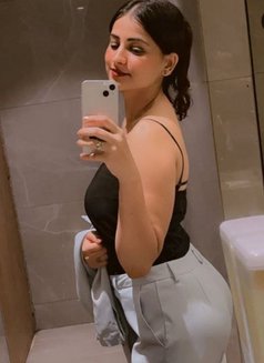 Naina - escort in Surat Photo 1 of 3