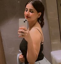 Naina - escort in Surat Photo 1 of 3