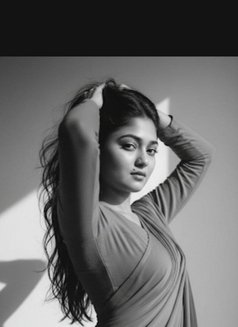 Naina Escort Service in Kolkata - escort in Kolkata Photo 2 of 6