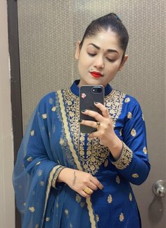 Naina Escort Service in Kolkata - escort in Kolkata Photo 6 of 6