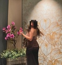 Naina Gfe, Cam and real meet - escort in Gurgaon Photo 1 of 4