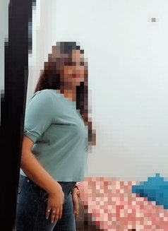 Naina Gfe, Cam and Real Meet - escort in New Delhi Photo 5 of 6