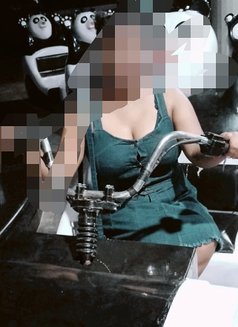 Naina Independent - escort in Noida Photo 4 of 7