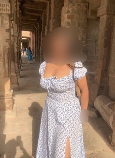 Naina Independent - escort in Noida Photo 5 of 8