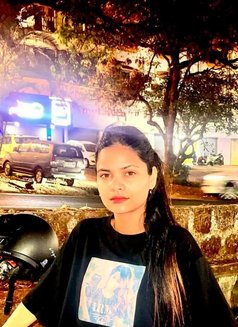 Naina - puta in Bangalore Photo 1 of 2