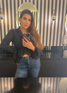 Naina - puta in Dubai Photo 4 of 4