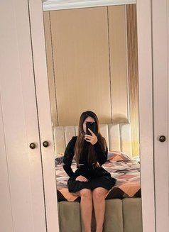 Naina - escort in Dubai Photo 4 of 5