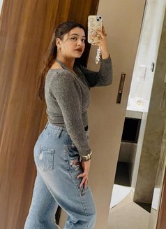 Naina - escort in Noida Photo 3 of 4