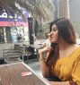 Naina Indian Girl - puta in Dubai Photo 1 of 4
