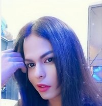 Naina Khan - Transsexual escort in Mumbai