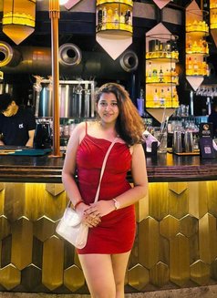 Naina Rajput - puta in Candolim, Goa Photo 1 of 3