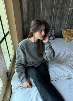 Naina Rajput - escort in Hyderabad Photo 1 of 5