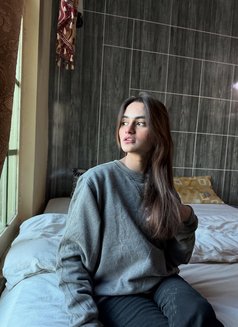 Naina Rajput - escort in Hyderabad Photo 3 of 5