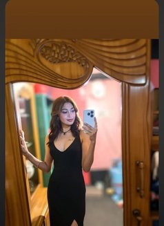 Vidhi independent cash pay ONS GFE place - escort in Pune Photo 15 of 17