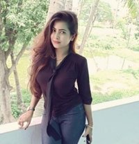 Naina Roy Body to Body Massage Center - puta in Thane