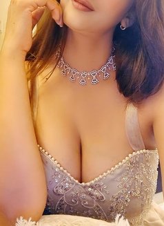 Naina Sexy & Hot Girl in Govindpuri - escort in New Delhi Photo 1 of 4