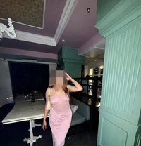 Naina Sharma - escort in New Delhi Photo 2 of 5