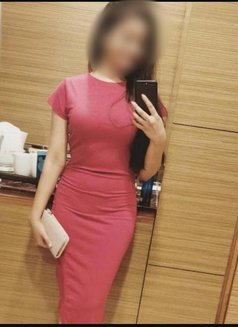 Naina Singh - escort in Mumbai Photo 2 of 4