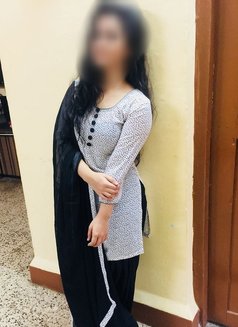 Naina Singh - escort in Mumbai Photo 4 of 4