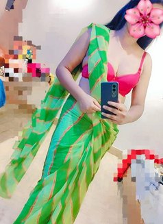 Naina - escort in New Delhi Photo 3 of 3