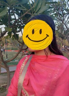 Naina Singh - escort in Noida Photo 2 of 4