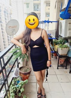 Naina Singh - puta in Noida Photo 4 of 8