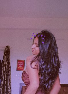 Naina Singh - puta in Pune Photo 9 of 10