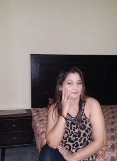 Naina Sizzling Indian Beauty - escort in Dubai Photo 2 of 2