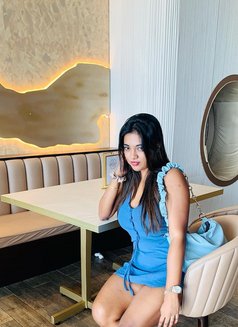 Naina – Your Seductive - Acompañante in Kuala Lumpur Photo 2 of 5