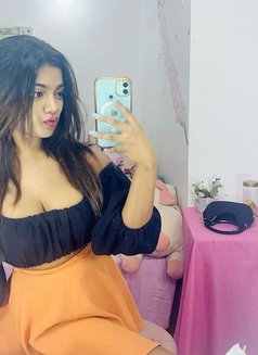 Naina – Your Seductive - Acompañante in Kuala Lumpur Photo 5 of 5