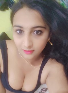 Naini 🥰 - Acompañantes transexual in Hyderabad Photo 2 of 5