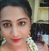 Nainika - Acompañantes transexual in Hyderabad