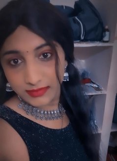 Nainika - Acompañantes transexual in Hyderabad Photo 2 of 7
