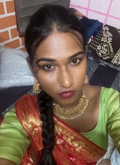 Nainika - Acompañantes transexual in Vijayawada Photo 2 of 3