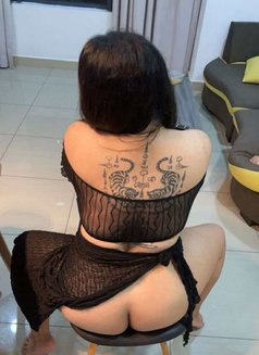 🏞Naira massage shop 🏞available - puta in Nairobi Photo 6 of 6