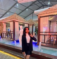 Naira - puta in Bangalore