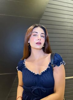 Naira - escort in Mumbai Photo 1 of 4