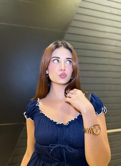 Naira - escort in Mumbai Photo 3 of 4