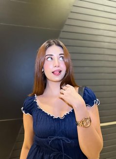 Naira - escort in Mumbai Photo 4 of 4