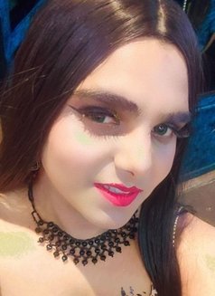 Naira - Transsexual escort in New Delhi Photo 2 of 3