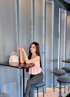 Naira - escort agency in Bali Photo 5 of 8